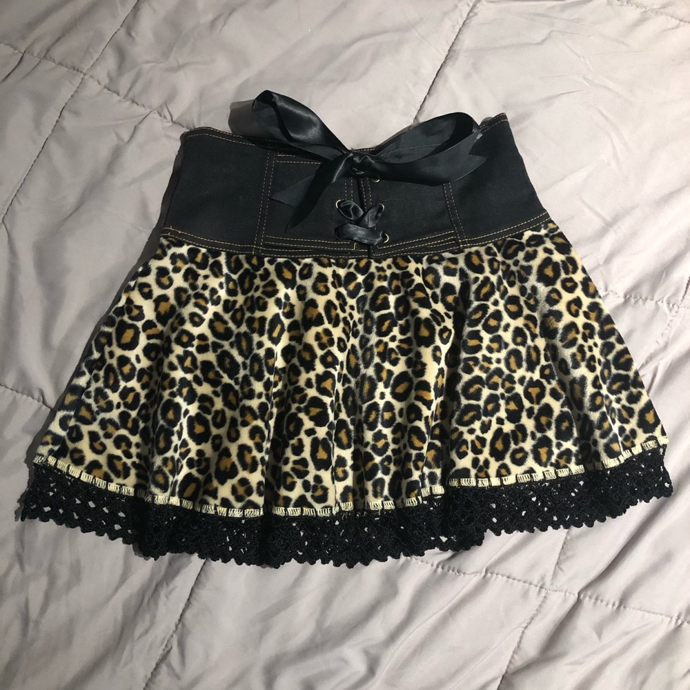 Lipstik Girls Animal Print Flowy Skirt 12